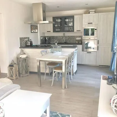 Villa Cap D'antibes 50m From The 3 Bedrooms/pool Antibes