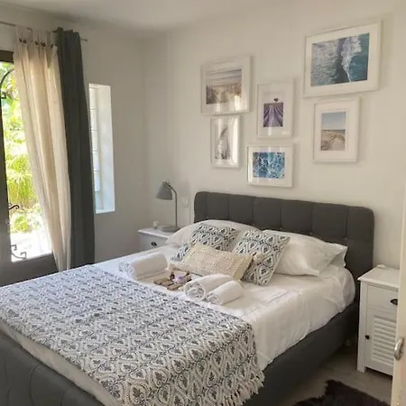 Cap D'antibes 50m From The 3 Bedrooms/pool Villa Antibes