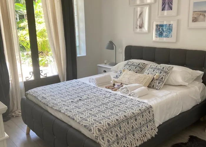 Cap D'antibes 50m From The 3 Bedrooms/pool * Αντίμπ