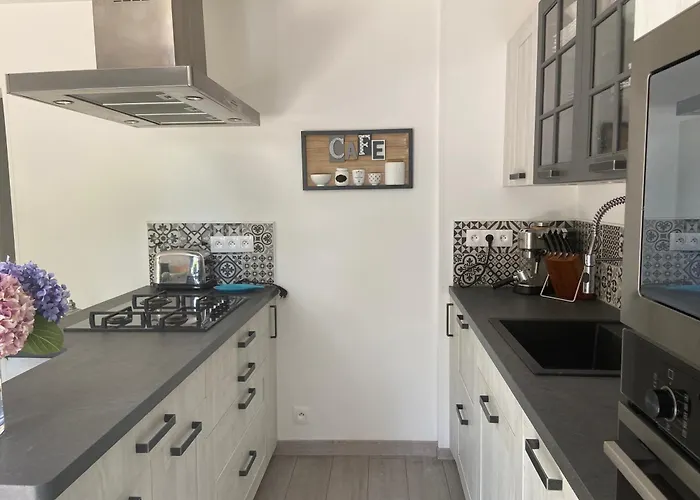 Cap D'antibes 50m From The 3 Bedrooms/pool *