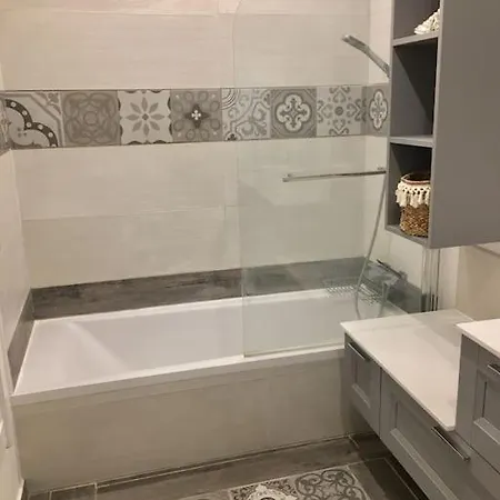 Cap D'antibes 50m From The 3 Bedrooms/pool * Antibes