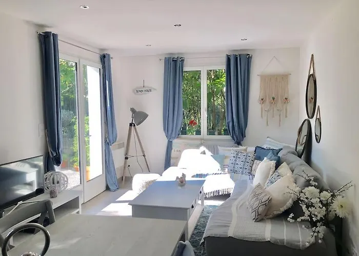 Villa Cap D'antibes 50m From The 3 Bedrooms/pool